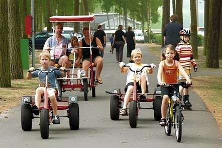 Kettcar und Fahrräder